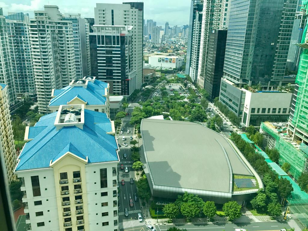 Forbestown Place At The Fort Bgc Taguig Exteriör bild