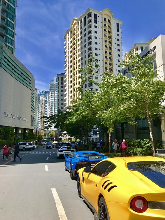 Forbestown Place At The Fort Bgc Taguig Exteriör bild