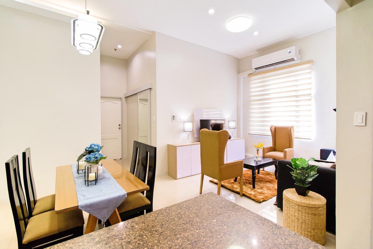 Forbestown Place At The Fort Bgc Taguig Exteriör bild