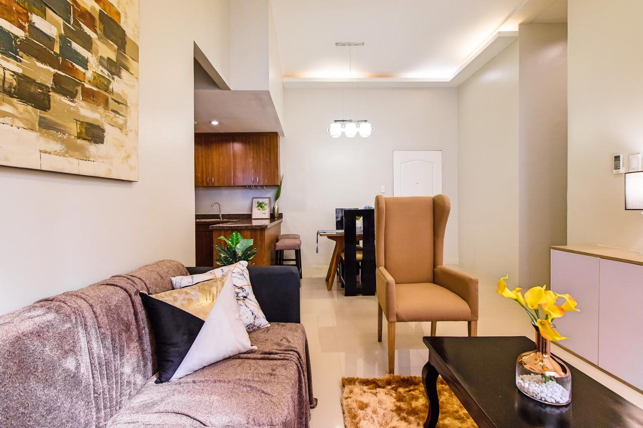 Forbestown Place At The Fort Bgc Taguig Exteriör bild